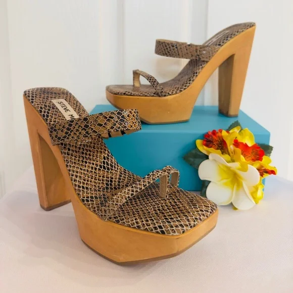 STEVE MADDEN ~ Snakeskin Platform 4” Wooden Heeled Slip-On Sandals size 7 - Picture 3 of 8